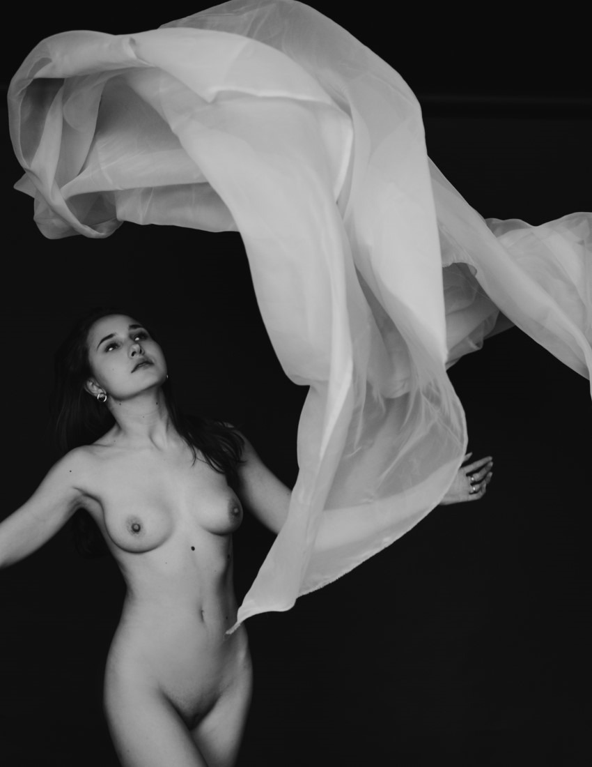 Nude Photos - Kseniya Lokotko Image 7