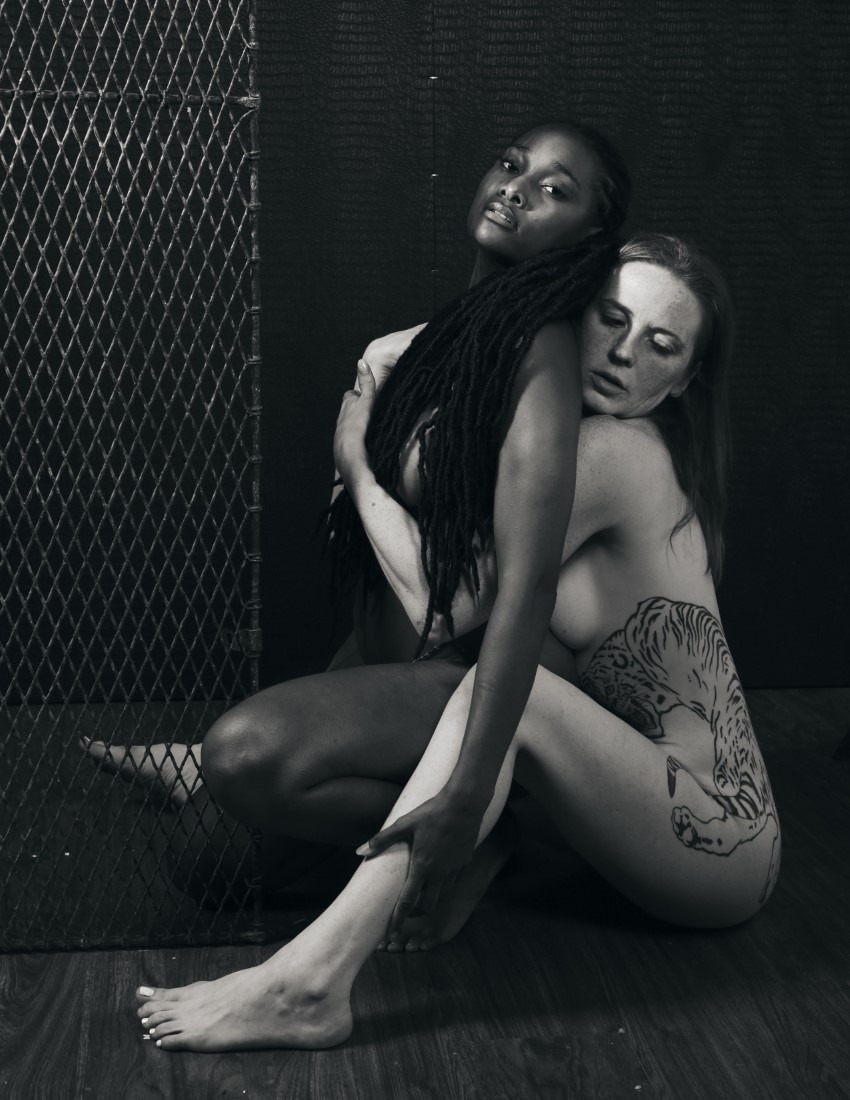 Caged Animal -  Ashley Johnson &  Jessica Shifflett & Lourenso Ramautar Image 5