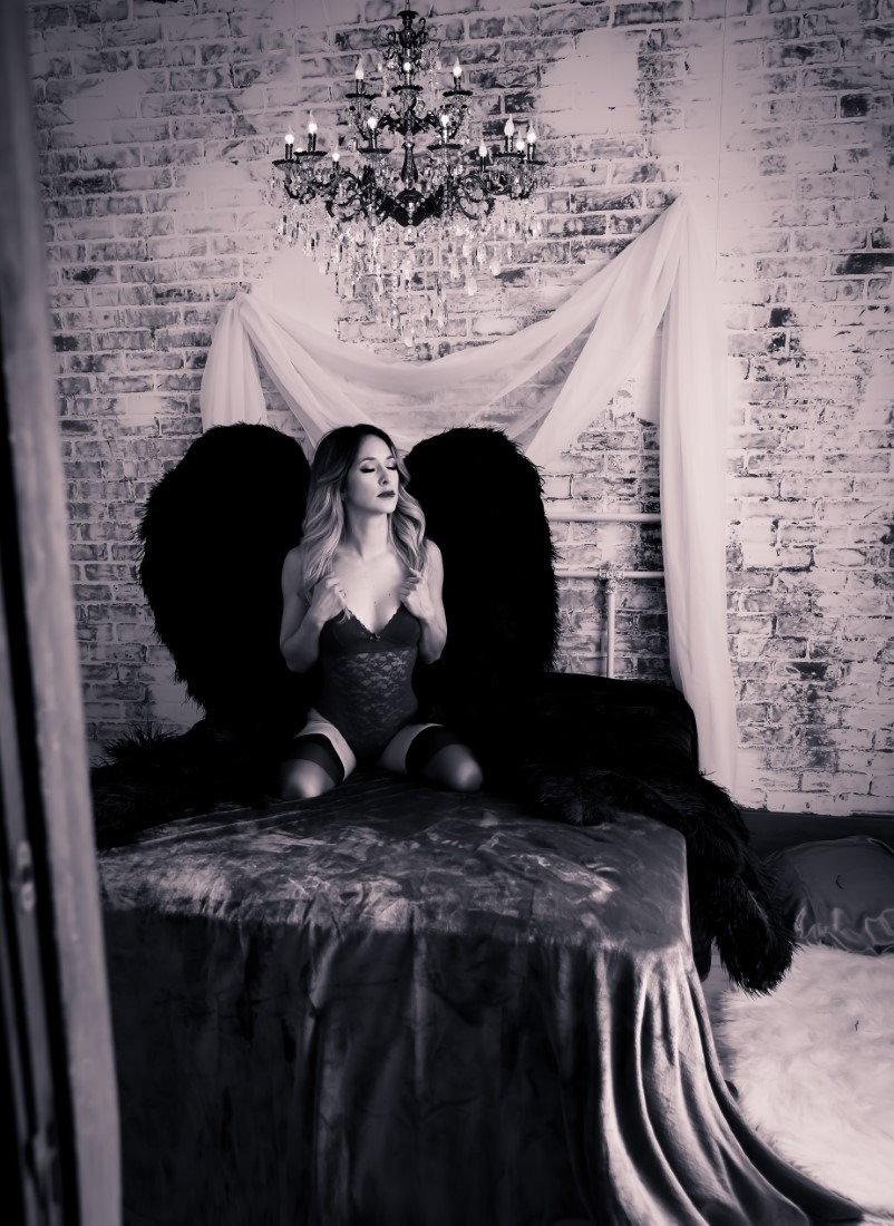 Dark Angel - Lana A Longo Image 4