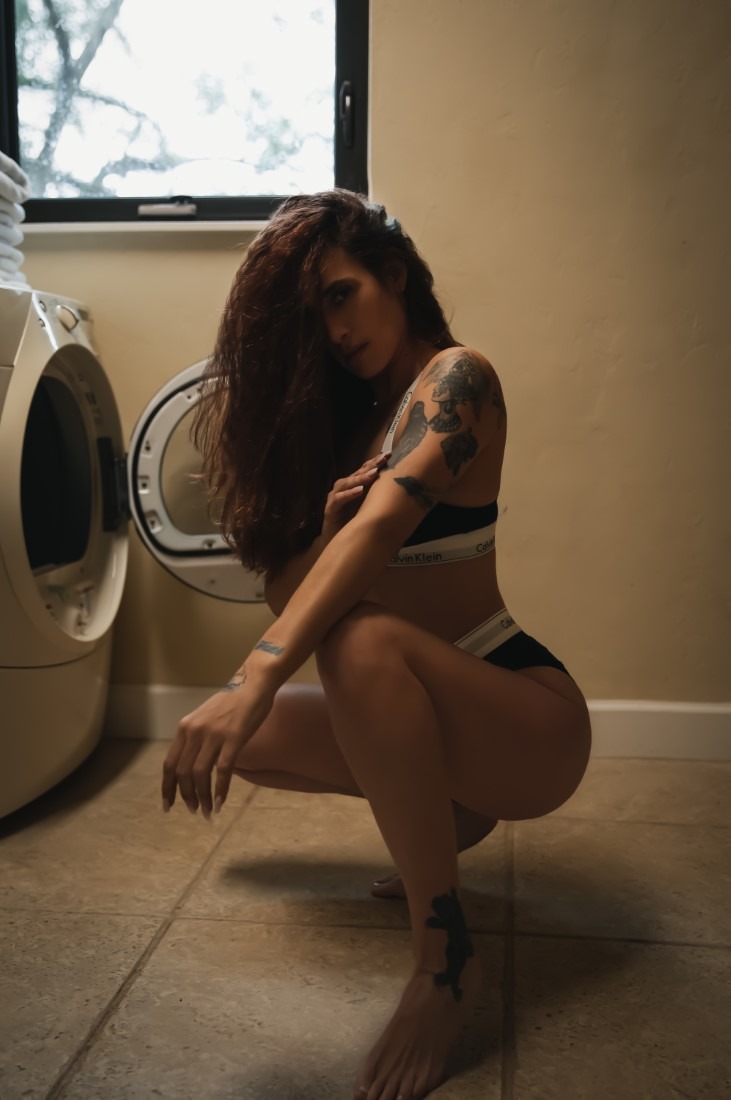 Laundry Day - Marie Mckee & Lana A Longo Image 8