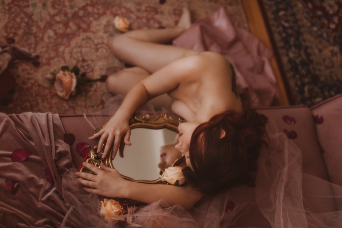 Rossetti's Muse - Katarzyna Guminska & Emilia Lyon Image 6