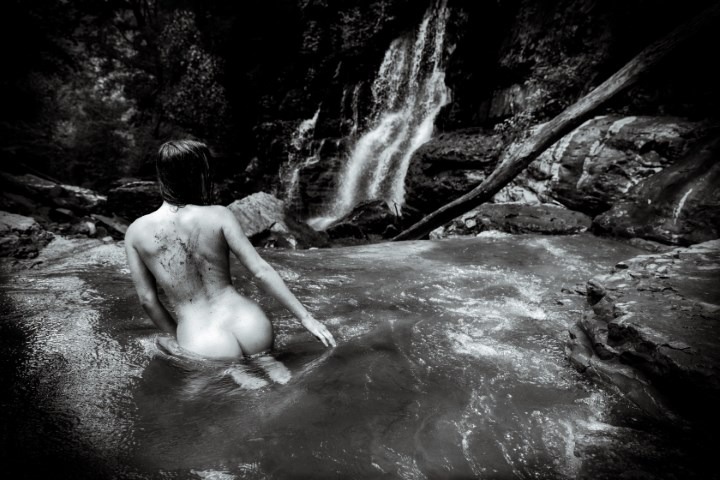 Jason Hahn & Scarlett Dawn - Waterfalls Image 8