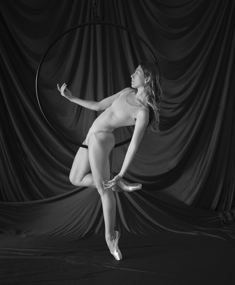 Suspension - Poppyseed Dancer & Vito Servideo Image 6