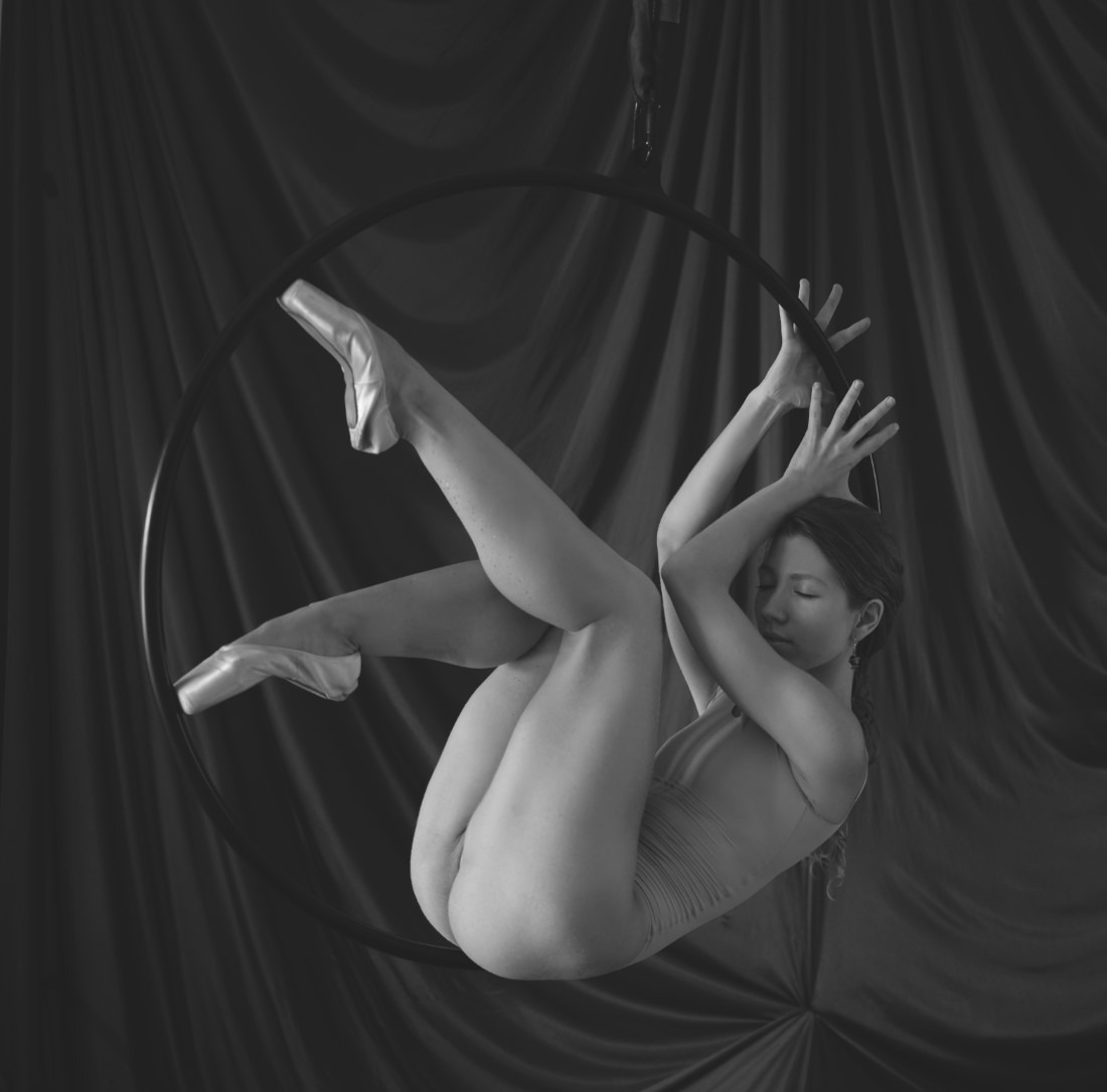 Suspension - Poppyseed Dancer & Vito Servideo Image 3