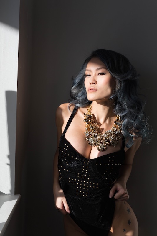 Jennifer Nguyen & Vienna Sparrow & Candicestyles - Hold Me Image 6